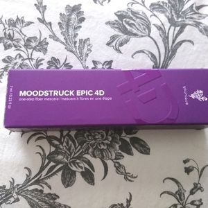 New younique 4d moonstruck mascara *LOWEST*